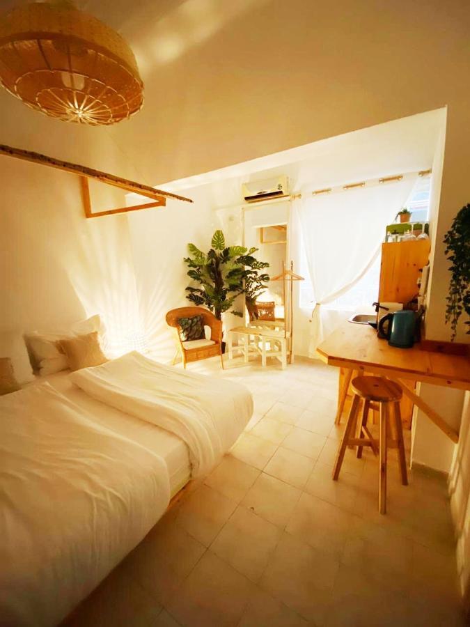 1000Nights Sea-Hut Apartment เทลอาวีฟ ภายนอก รูปภาพ